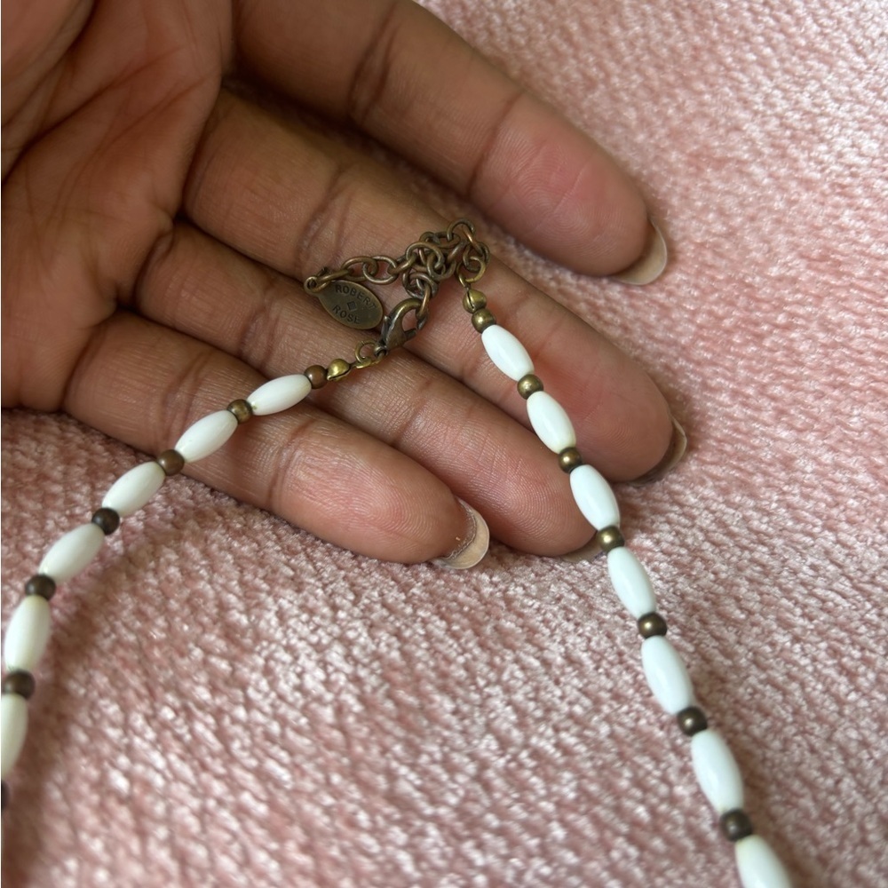 Teardrop pendant beaded necklace - Picture 4 of 5
